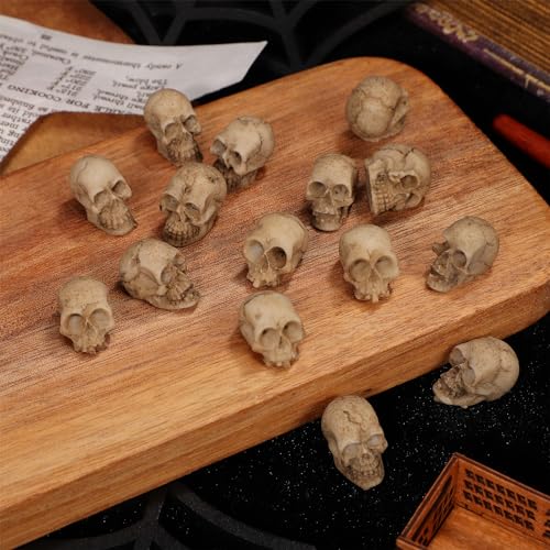 ABOOFAN 20pc Resin Mini Skulls - Halloween Skull Head Decor for Home Table & Garden